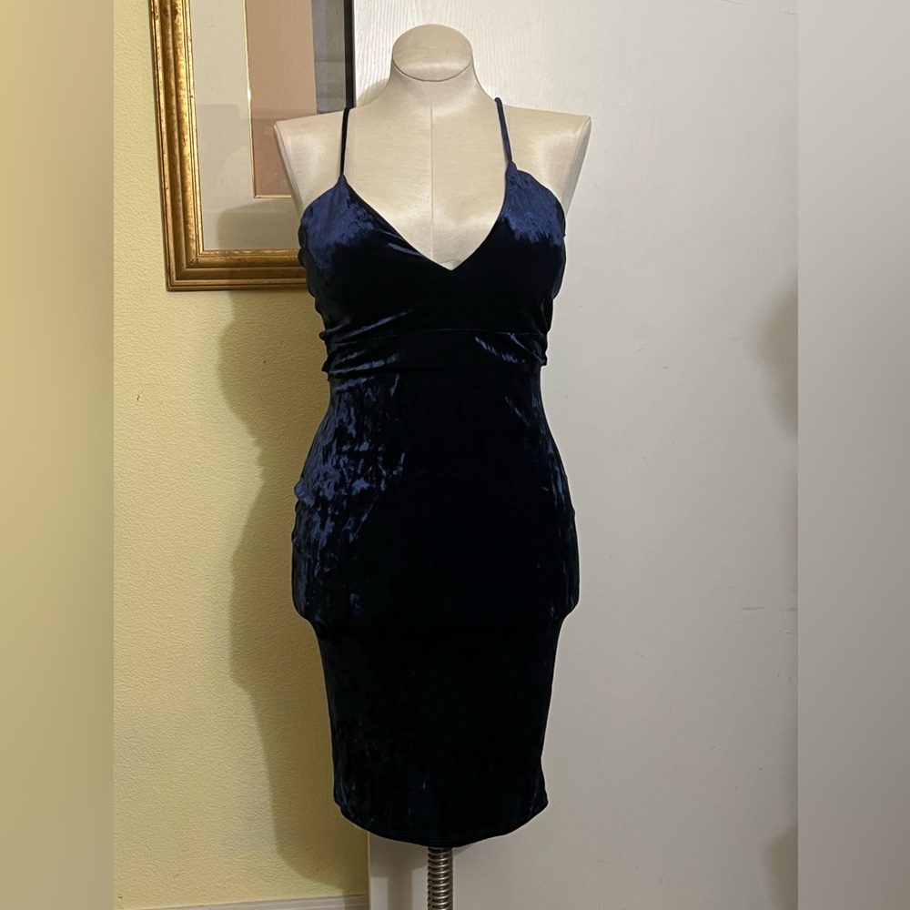 A’GACI Blue suede bodycon midi dress . Size L